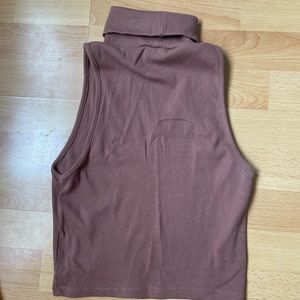 Terracotta cropped mock neck